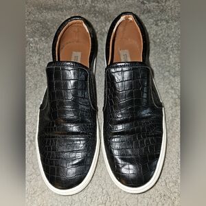 Steve Madden Black Slide/ Slip on Sneakers size 7